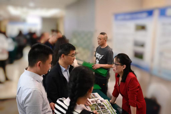 湖南省水利厅总工黎军锋详细了解朗天绿化混凝土技术